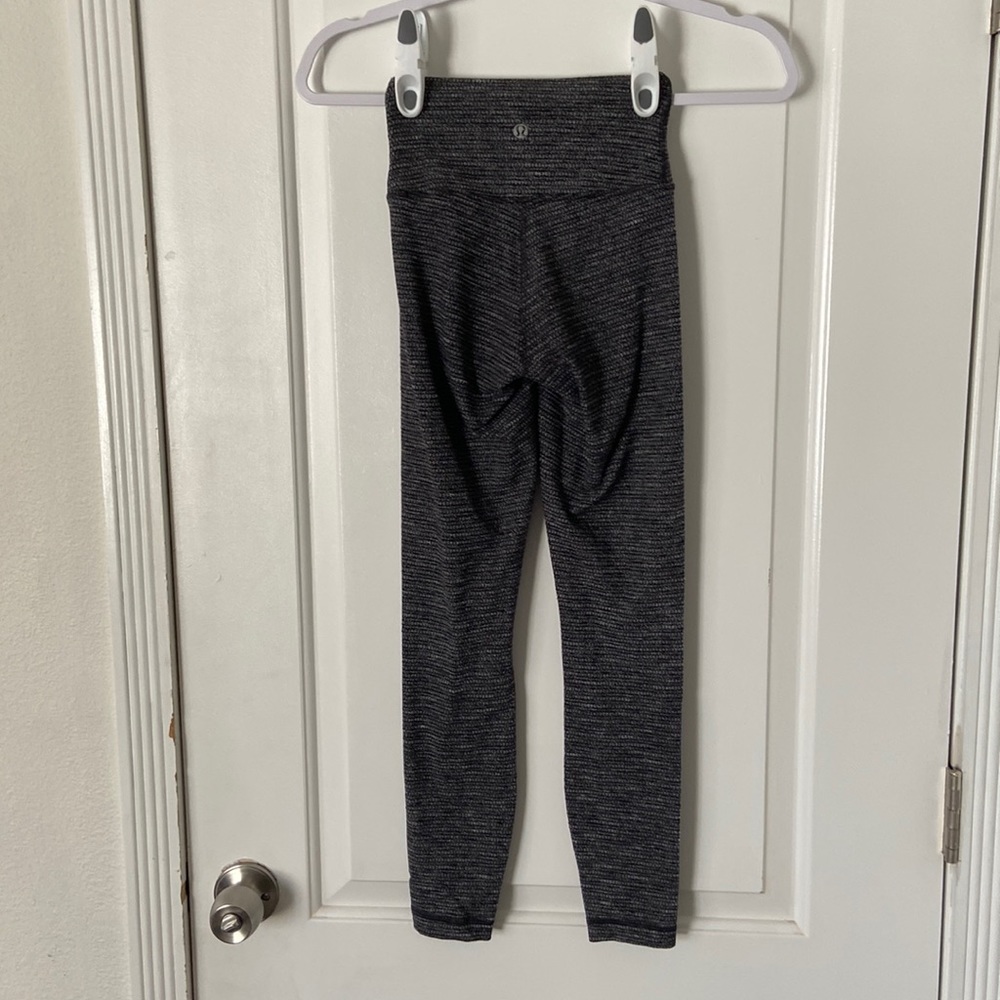Lululemon leggings 0? 2?